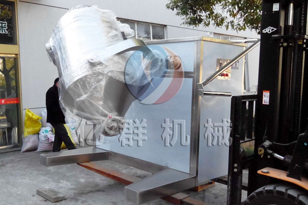 SYH系列三維運(yùn)動(dòng)混合機(jī)
